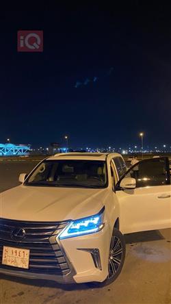Lexus LX
